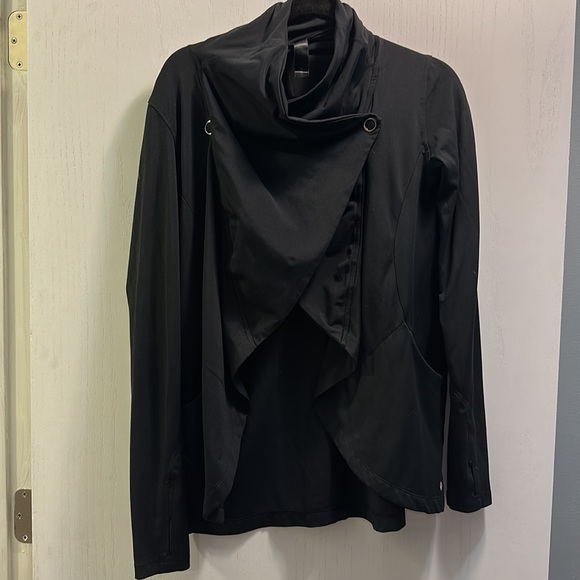 Yogalicious Athletics jacket. Wrap Neck Closure. Size small. Black. - Picture 1 of 6
